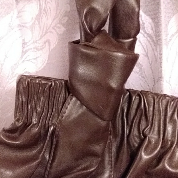 Handbag - Picture 3 of 3